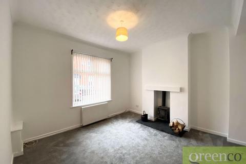 3 bedroom terraced house to rent, Grange Street, Oldham M35