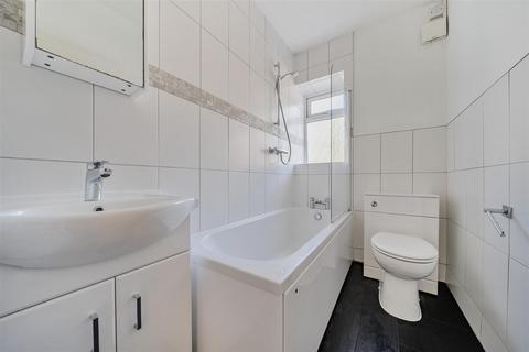 Studio for sale, The Avenue, Surbiton