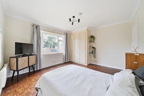 Studio for sale, The Avenue, Surbiton