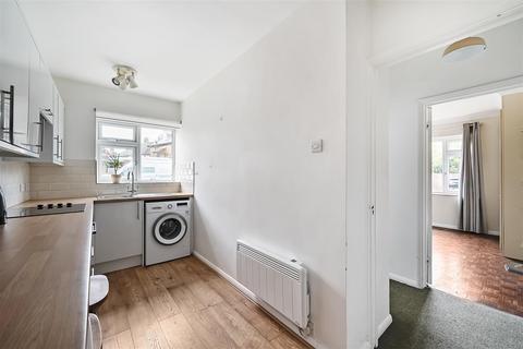 Studio for sale, The Avenue, Surbiton