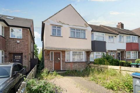 9 Hughenden Road, Worcester Park, KT4 8DD