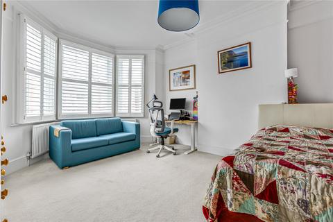 44 Lancaster Park, Richmond, TW10 6AD