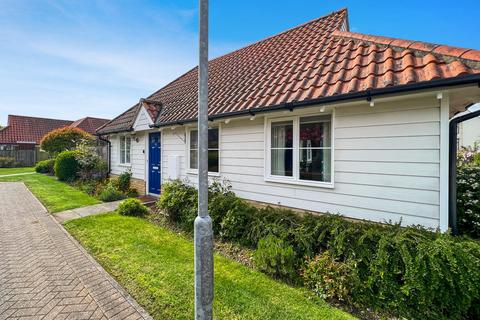 2 bedroom bungalow for sale, Meadow Park, Braintree, CM7