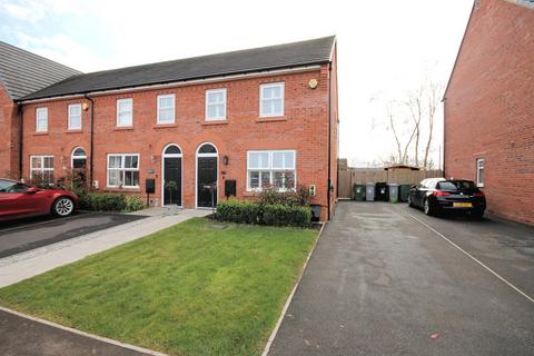 3 bedroom terraced house to rent, Townfield Place, Chelford