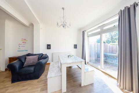 5 bedroom semi-detached house for sale, Eastern Avenue, Pinner HA5