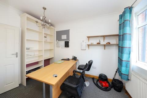 67 Eastern Avenue, Pinner, HA5 1NW