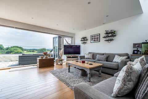 1 Higher Marsh Row, Exminster, Exeter, EX6 8EB