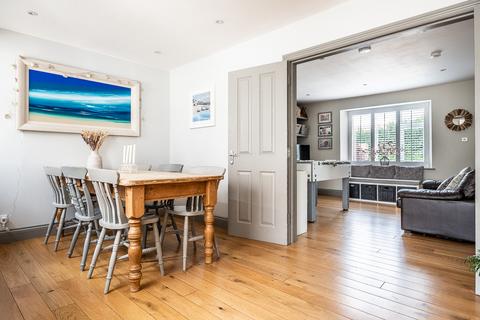 1 Higher Marsh Row, Exminster, Exeter, EX6 8EB