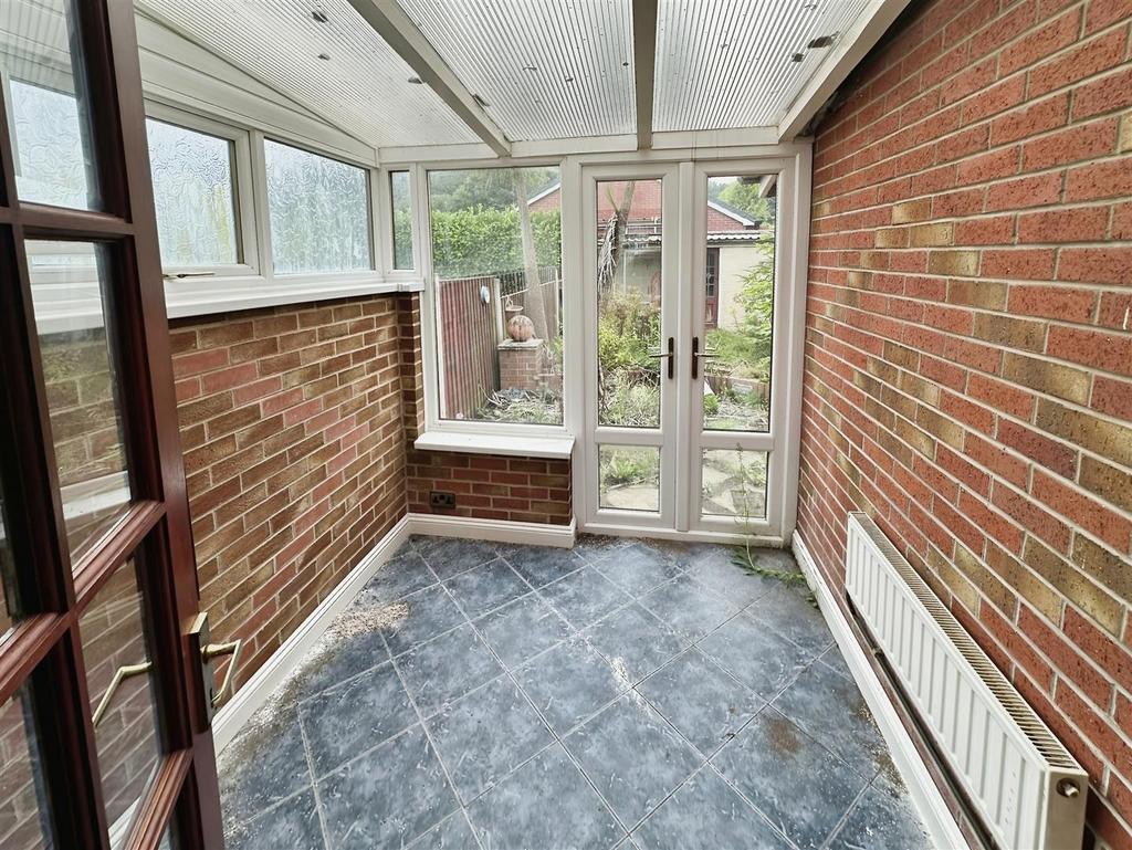 HALF BRICK &amp; UPVC DOUBLE GLAZED CONSERVATORY
