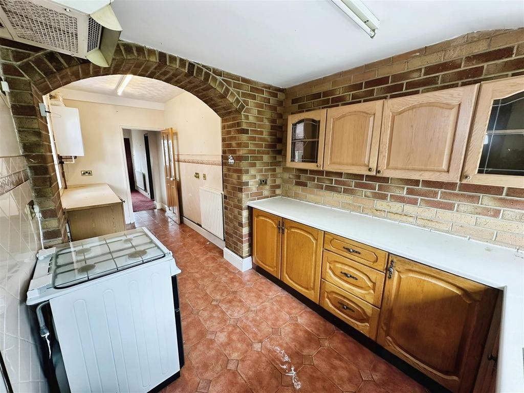 Extended fitted kitchen