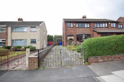 2 bedroom semi-detached house to rent, Chell Heath Road, Chell Heath