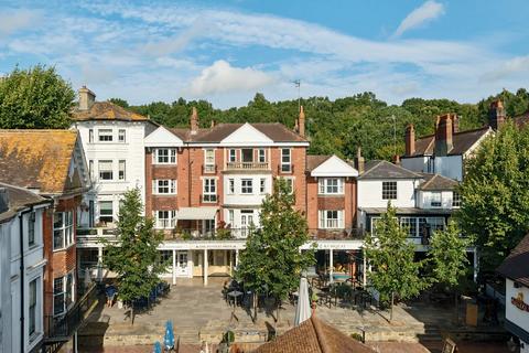 2 bedroom apartment for sale, The Pantiles, Tunbridge Wells, TN2