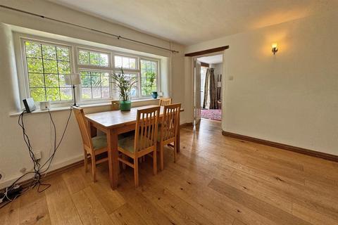 3 bedroom detached house for sale, Godalming - No Onward Chain