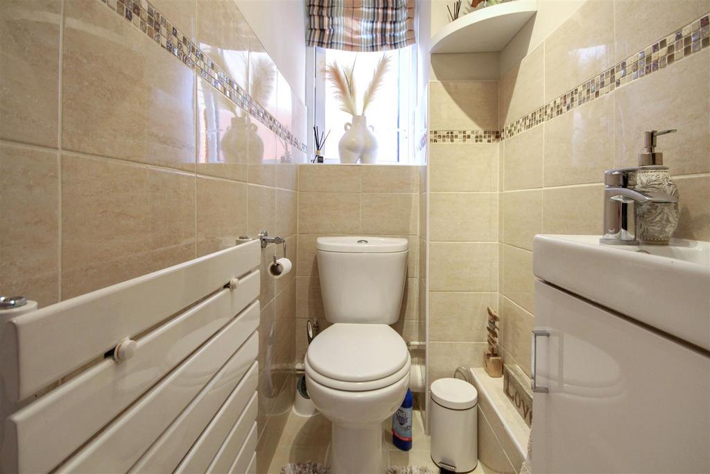 G/f Cloakroom