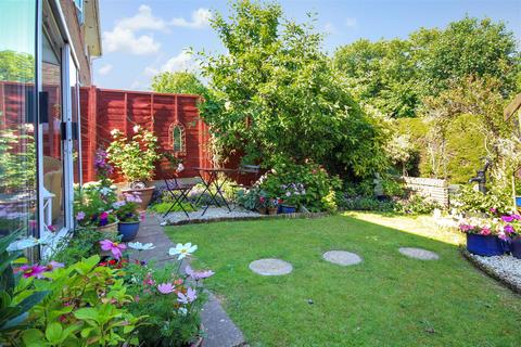 65 Crest Way, Portslade, Brighton, BN41 2EY