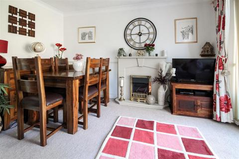 65 Crest Way, Portslade, Brighton, BN41 2EY