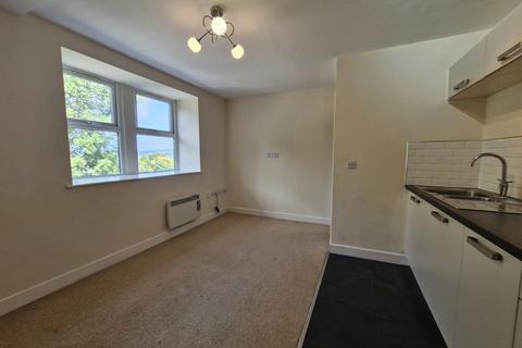 2 bedroom apartment to rent, Airedale House, Leeds LS13