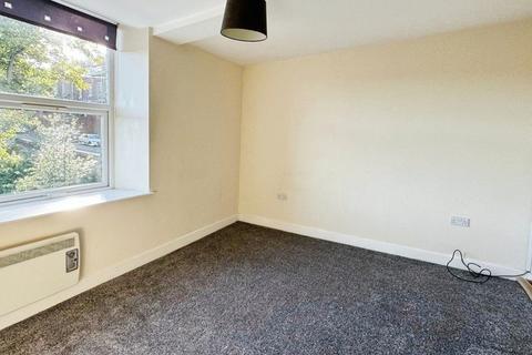 2 bedroom apartment to rent, Airedale House, Leeds LS13