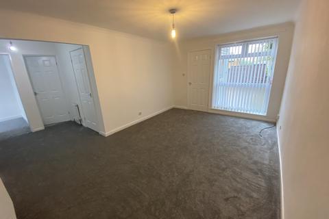 2 bedroom ground floor flat to rent, Hawthorne Cresent , Farndon