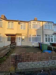 3 bedroom terraced house to rent, Tudor Road, Harrow HA3