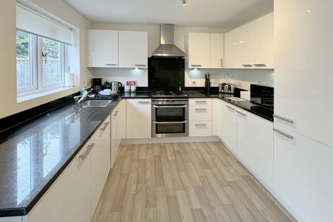 undefined, Princess Royal Close, Lymington SO41