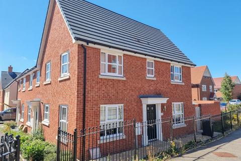 3 bedroom end of terrace house for sale, James Dunn Way, Haverhill