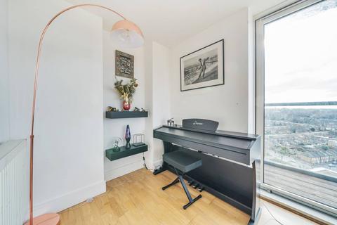 2 bedroom flat for sale, Distillery Tower, Deptford, London, SE8