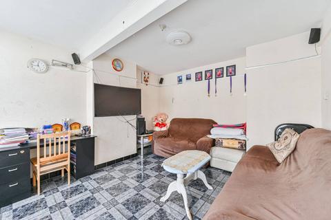 3 bedroom house for sale, Castillon Road, Catford, London, SE6