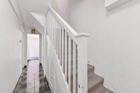 43 Castillon Road, London, SE6 1QB