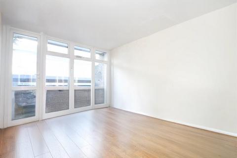 3 bedroom maisonette for sale, Carey Gardens, Battersea SW8