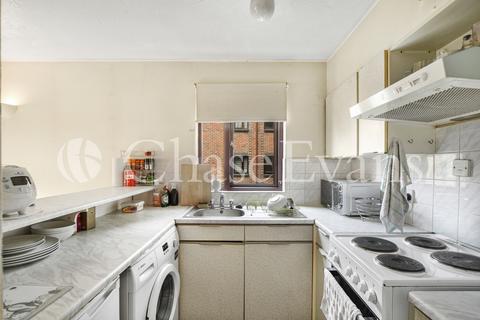 1 bedroom flat for sale, Transom Square, Isle Of Dogs, London, E14