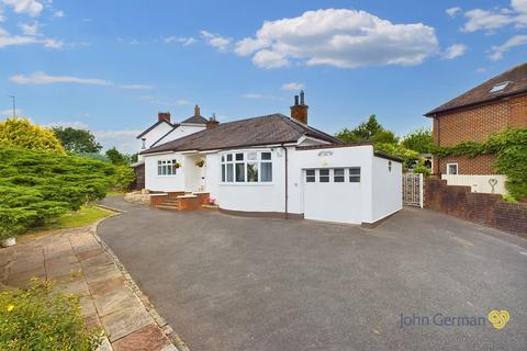 2 bedroom detached bungalow for sale, Springfield Road, Swadlincote