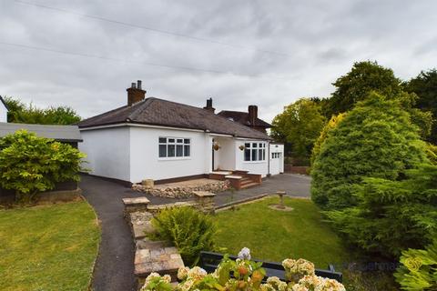 2 bedroom detached bungalow for sale, Springfield Road, Swadlincote