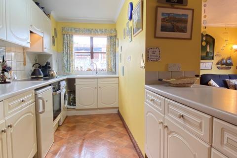 2 bedroom flat for sale, Slade Court, Cromer NR27