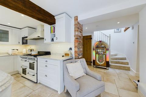 3 bedroom barn conversion for sale, The Hawthornes, Wimbolds Trafford