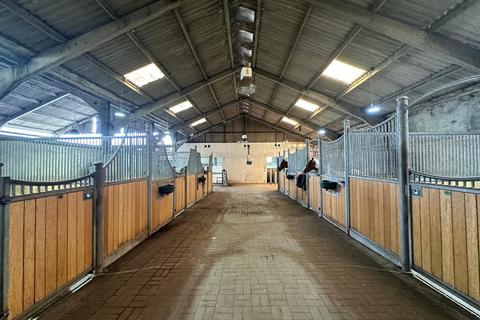 3 bedroom equestrian property for sale, Cross Hands, Llanelli, SA14