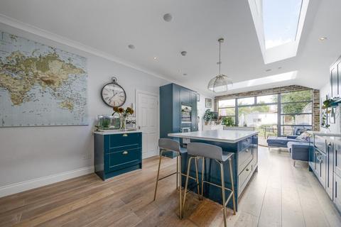21 Coombe Road, Kingston Upon Thames, KT2 7AX