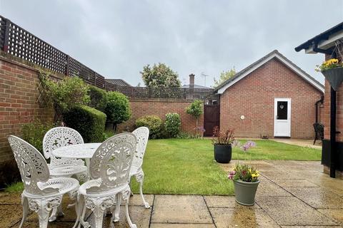 4 bedroom detached house for sale, Thatchers Way, Great Notley, Braintree