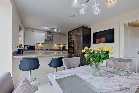 undefined, Coltsfoot Close, Tamworth B79