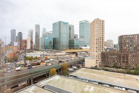 1 bedroom flat to rent, Wharfside Point South, London E14