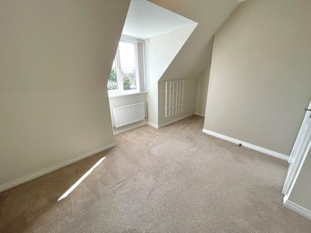 19 Olliver Acre Bed3 2