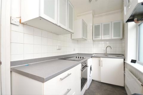 4 bedroom terraced house to rent, St Martins Place, Brighton BN2