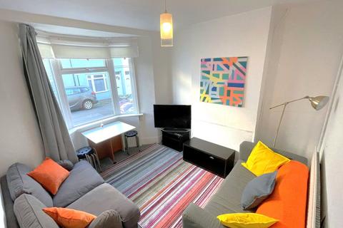 4 bedroom terraced house to rent, St Martins Place, Brighton BN2