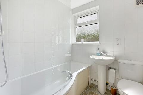 3 bedroom detached bungalow to rent, Cabbage Moor, Cambridge CB22