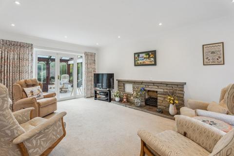 4 bedroom detached house for sale, Yarrowside, Little Chalfont