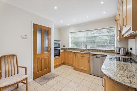 4 bedroom detached house for sale, Yarrowside, Little Chalfont