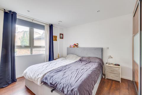 2 bedroom flat for sale, Dungannon House, Fulham Broadway, London