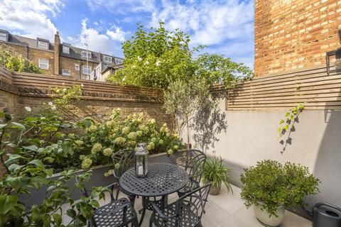 22 Bracey Street, London, N4 3BJ