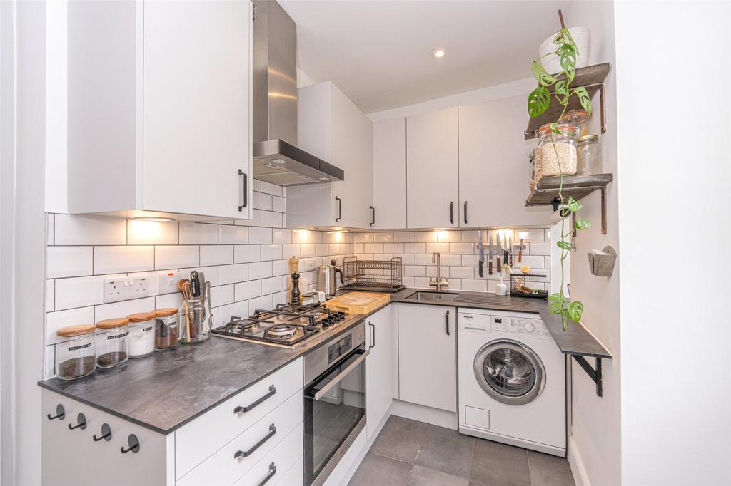 Dining Kitchen Alt