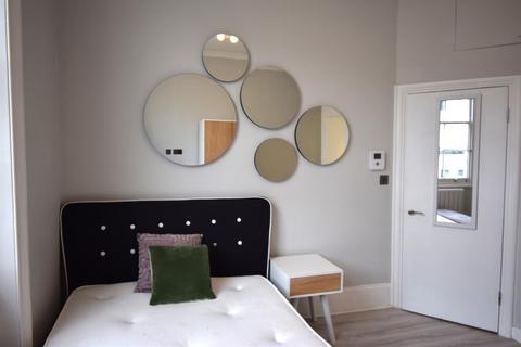 undefined, 5 Queen's Gardens, London W2